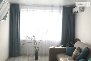 Сдается в аренду 1-комнатная квартира 38 кв. м в Днепре
