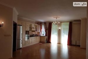 Сдается в аренду 3-комнатная квартира 107 кв. м в Киеве