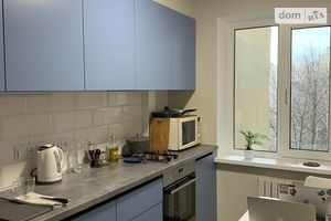 Продается 3-комнатная квартира 66 кв. м в Днепре
