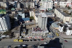 Продается 2-комнатная квартира 81.9 кв. м в Тернополе