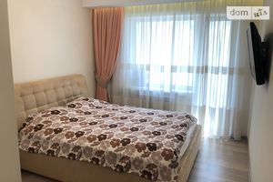 Продается 4-комнатная квартира 80 кв. м в Днепре