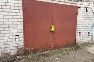 Продается место в гаражном кооперативе под легковое авто на 24 кв. м