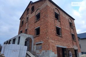 Продається 2-кімнатна квартира 90 кв. м у Тернополі