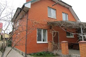 Продается дом на 2 этажа 135 кв. м с бассейном
