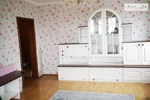 Продается 4-комнатная квартира 84 кв. м в Одессе