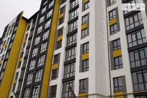 Продается 3-комнатная квартира 80 кв. м в Ивано-Франковске