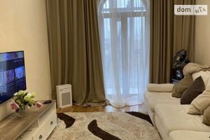 Продается 2-комнатная квартира 60 кв. м в Днепре