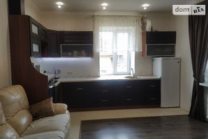 Продается дом на 2 этажа 400 кв. м с камином