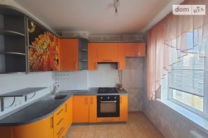 Продається 1-кімнатна квартира 35 кв. м у Чернігові