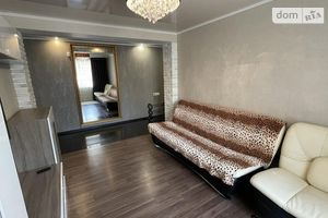 Продается 3-комнатная квартира 71 кв. м в Днепре