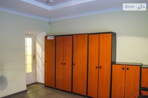 Продается помещения свободного назначения 71 кв. м в 4-этажном здании
