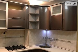 Продається 1-кімнатна квартира 33 кв. м у Херсоні