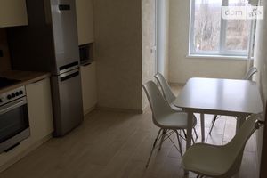 Сдается в аренду 1-комнатная квартира 42 кв. м в Луцке