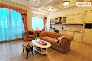Продается 3-комнатная квартира 113 кв. м в Одессе