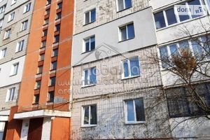 Продається 3-кімнатна квартира 68 кв. м у Чернігові