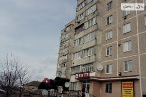Продається 3-кімнатна квартира 63.2 кв. м у Іллінцях