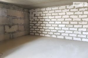 Продається нежитлове приміщення в житловому будинку 30 кв. м в 9-поверховій будівлі