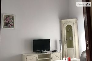 Продается 2-комнатная квартира 70 кв. м в Киеве