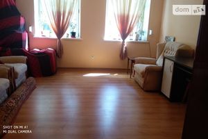 Продается 2-комнатная квартира 55 кв. м в Черновцах
