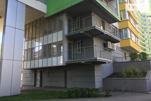 Продается офис 132.7 кв. м в нежилом помещении в жилом доме