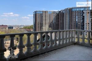 Продается 3-комнатная квартира 148.4 кв. м в Киеве
