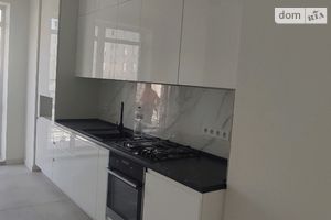 Сдается в аренду 1-комнатная квартира 48 кв. м в Черновцах