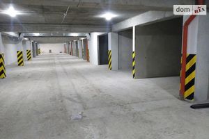 Продается отдельно стоящий гараж универсальный на 17 кв. м