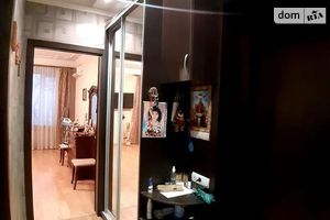 Продается 2-комнатная квартира 63 кв. м в Днепре