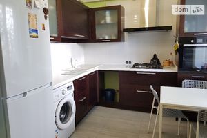 Продается 5-комнатная квартира 96.9 кв. м в Хмельницком
